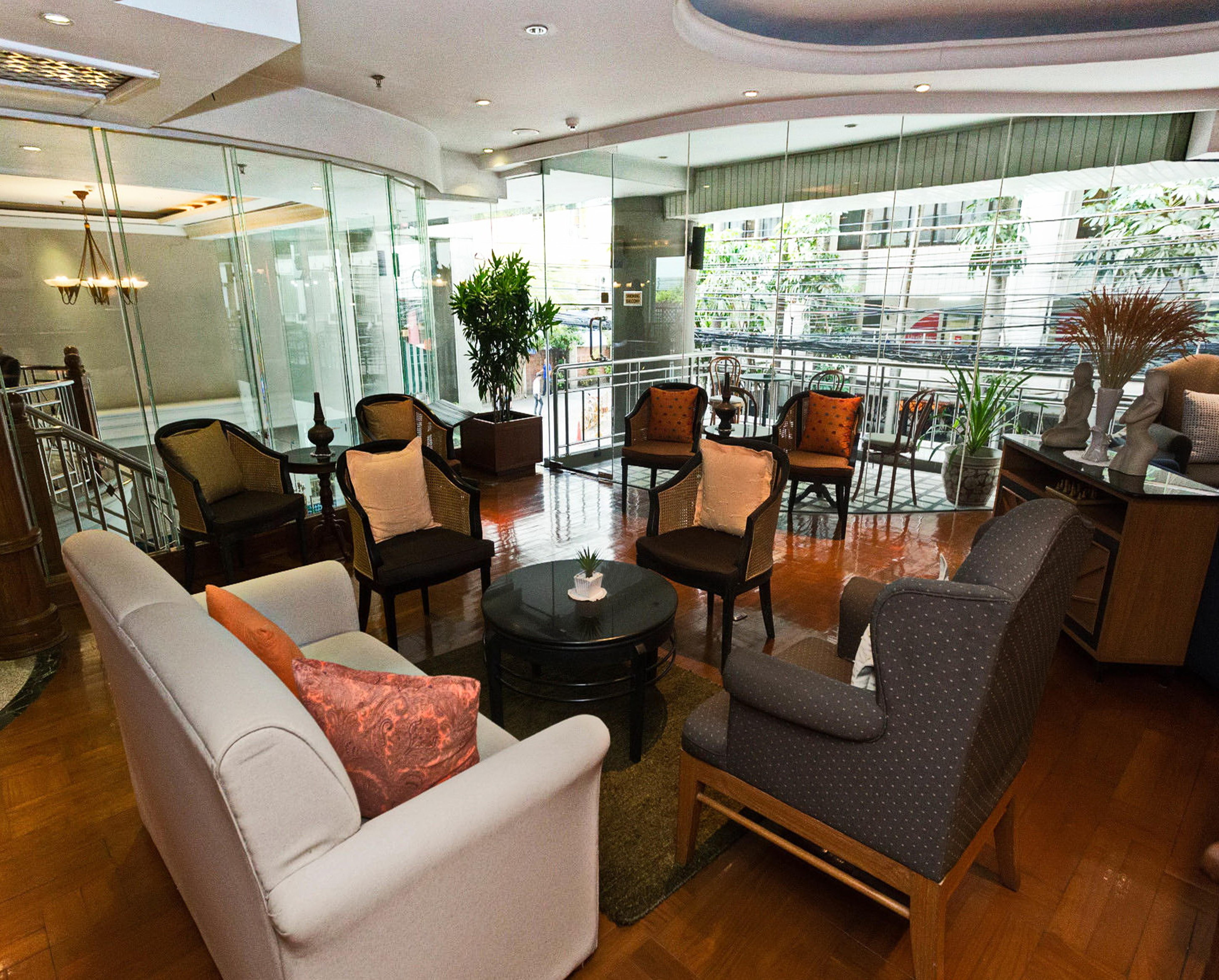 Silom Serene A Boutique Hotel Banguecoque Exterior foto