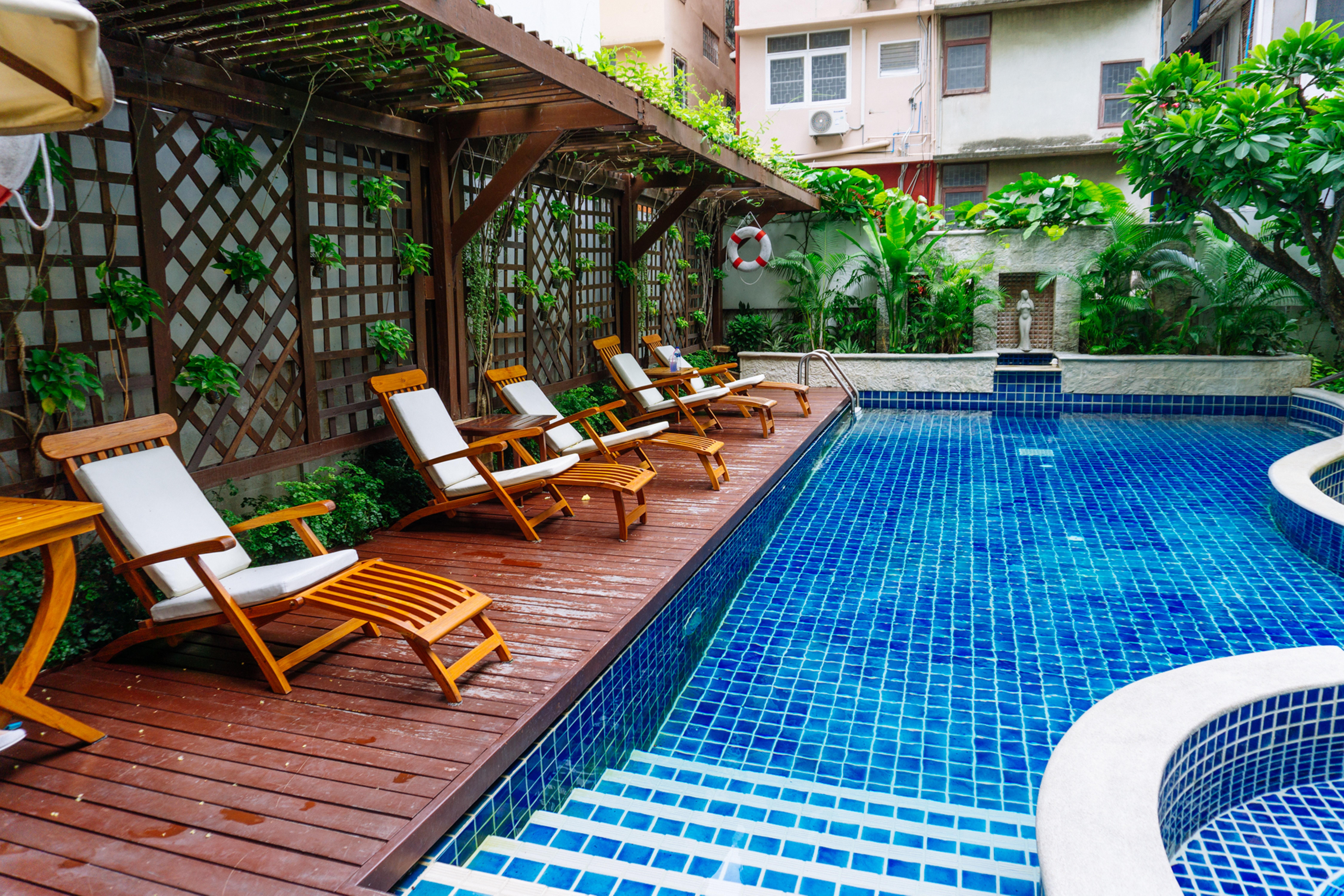Silom Serene A Boutique Hotel Banguecoque Exterior foto